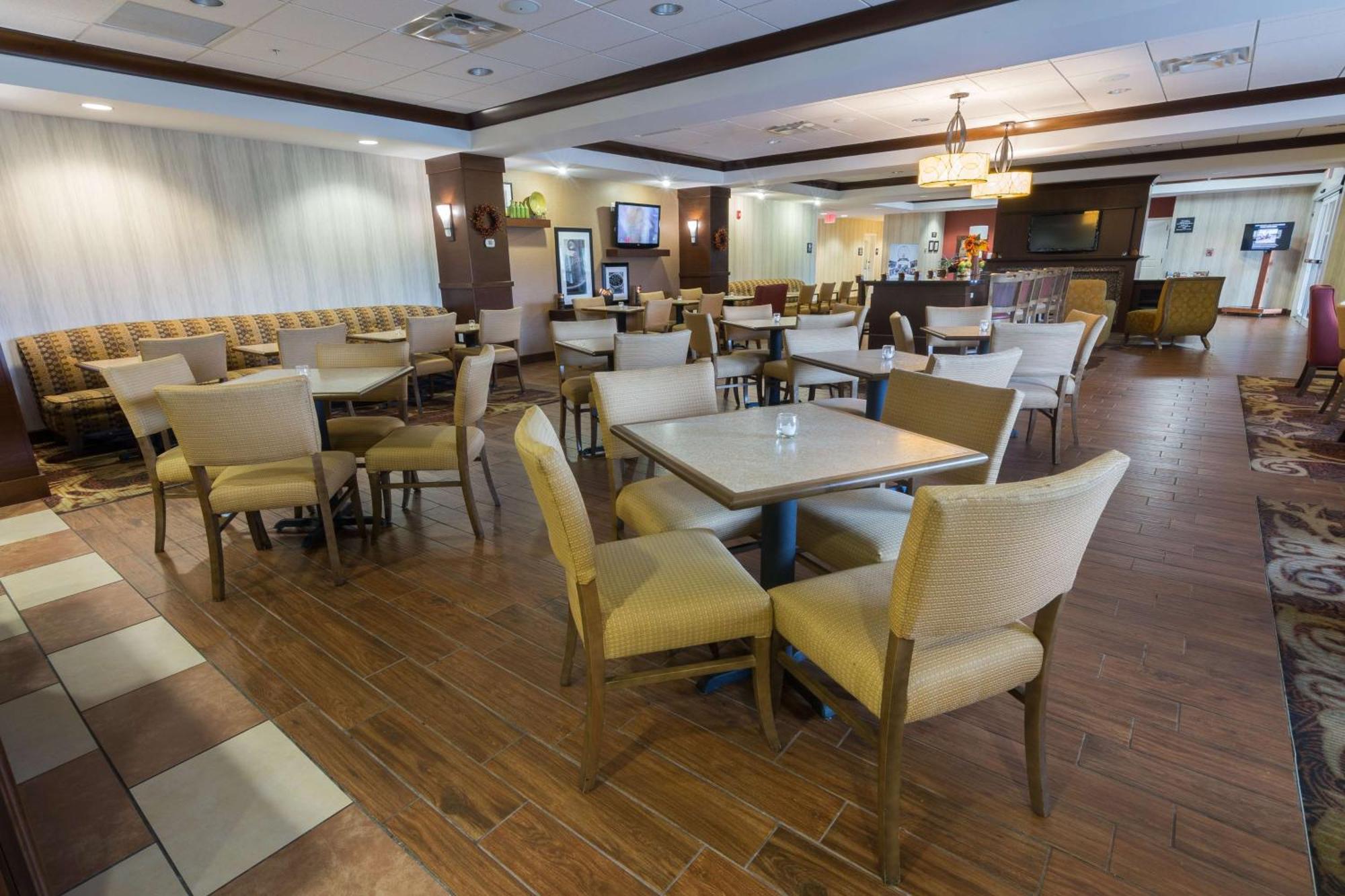 Hampton Inn Bangor Extérieur photo